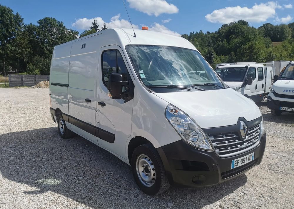 Renault Master L2H2 ładny 2.3dCi-135KM 6-biegów Kamera cofania Klimatyzacja - Furgon: foto 4 Renault Master L2H2 ładny 2.3dCi-135KM 6-biegów Kamera cofania Klimatyzacja - Furgon: foto 4