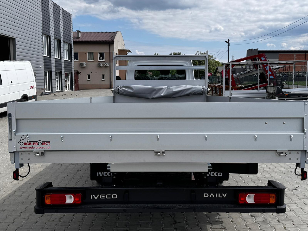Iveco Daily 70C18 - Kamion me karroceri të hapur: foto 3 Iveco Daily 70C18 - Kamion me karroceri të hapur: foto 3