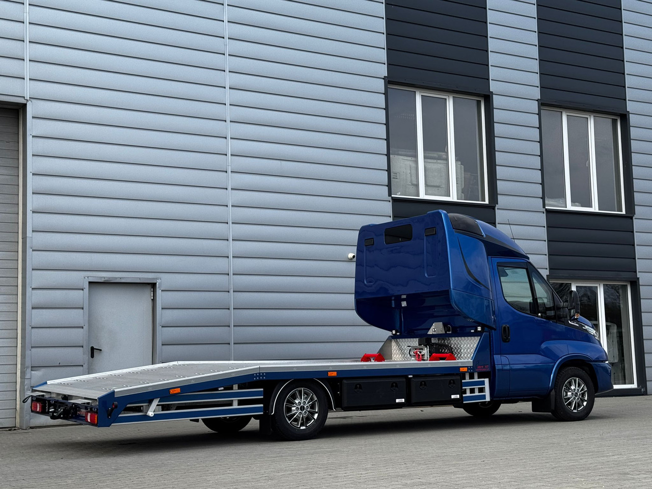 Lizingu i IVECO Daily 35S18HA8/P IVECO Daily 35S18HA8/P: foto 15 Lizingu i IVECO Daily 35S18HA8/P IVECO Daily 35S18HA8/P: foto 15