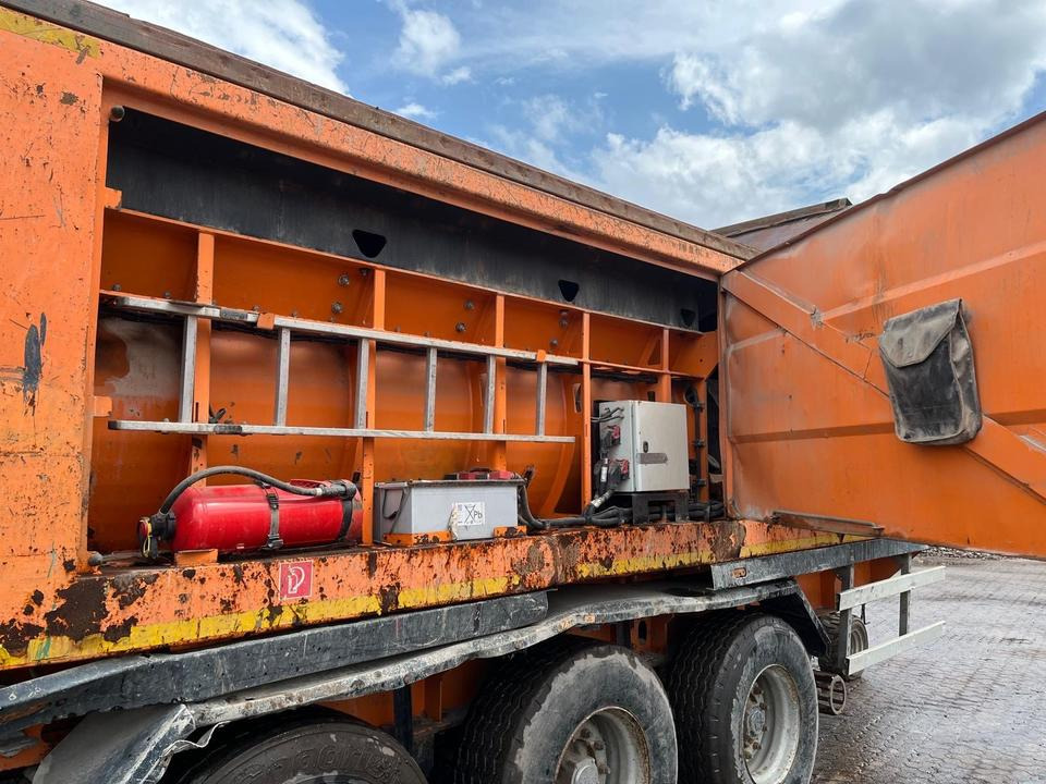 Doppstadt DW 3060 F BJ 2016 einer der letzten Büffel - Grirëse industriale: foto 4 Doppstadt DW 3060 F BJ 2016 einer der letzten Büffel - Grirëse industriale: foto 4