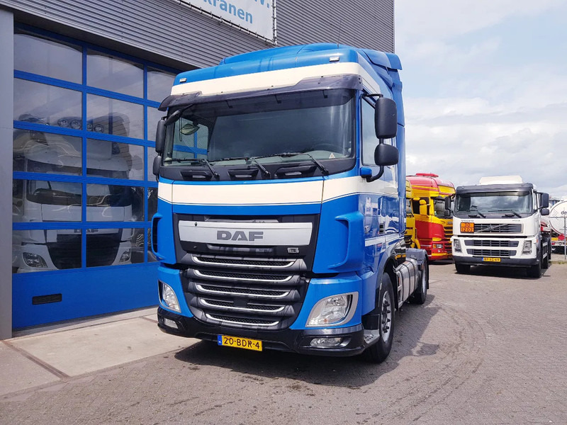 DAF XF 410 FT trekker - Gjysmë-kamion: foto 2 DAF XF 410 FT trekker - Gjysmë-kamion: foto 2