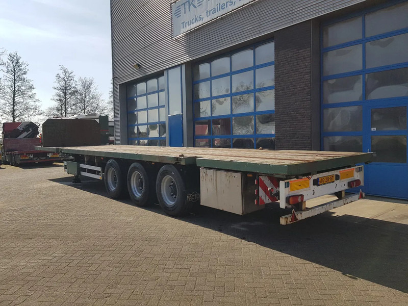 Pacton T3-001 Twistlocks Very good tires - Gjysmë rimorkio e hapur/ Platformë: foto 4 Pacton T3-001 Twistlocks Very good tires - Gjysmë rimorkio e hapur/ Platformë: foto 4