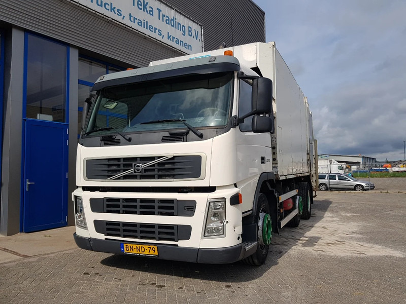Volvo FM 9.260 Geesink GPM II Euro 3 - Kamion mbeturinash: foto 2 Volvo FM 9.260 Geesink GPM II Euro 3 - Kamion mbeturinash: foto 2