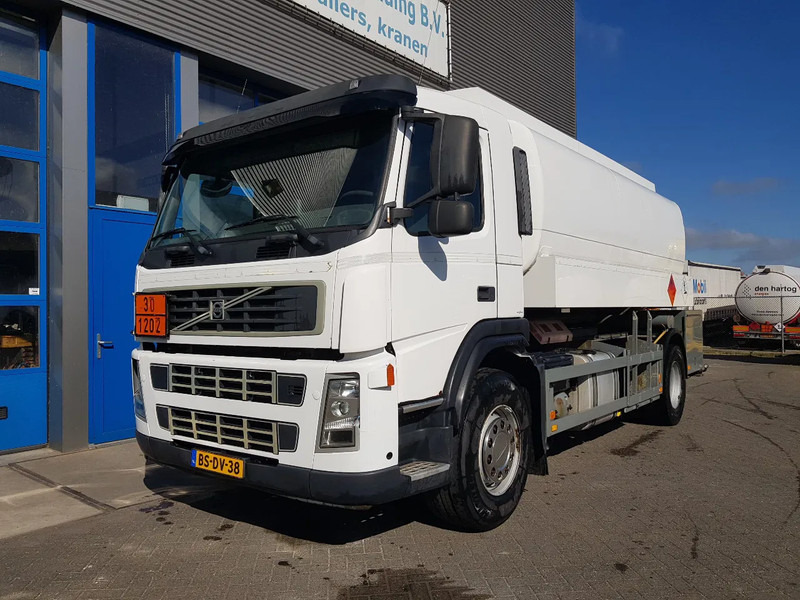 Volvo FM 9.340 Petrol, Diesel 17000 Ltr. 3 Compartementen - Autobot: foto 1 Volvo FM 9.340 Petrol, Diesel 17000 Ltr. 3 Compartementen - Autobot: foto 1