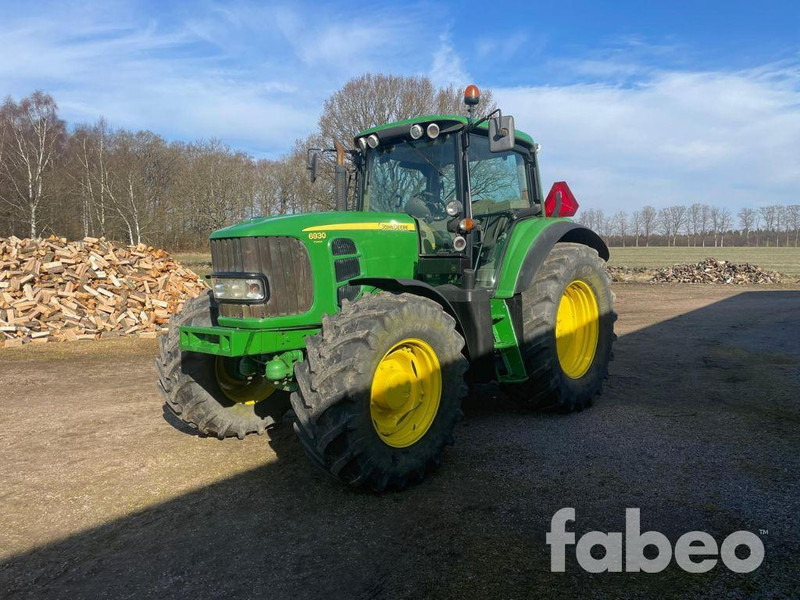 John Deere 6930 - Traktor: foto 1 John Deere 6930 - Traktor: foto 1