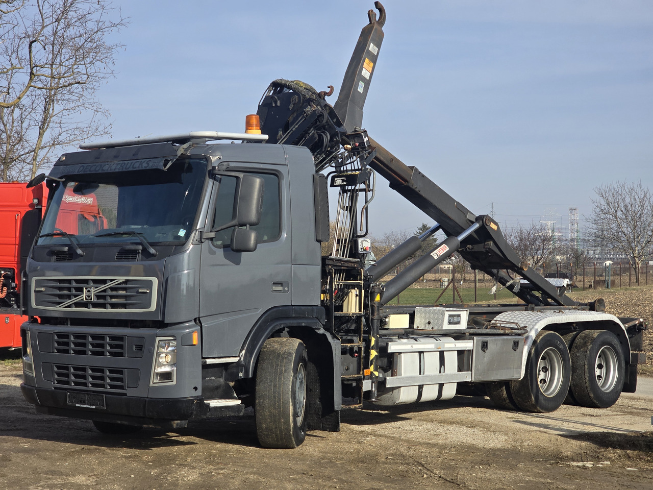 VOLVO FM 380 HOOK SYSTEM / HIAB 166 D2 DUO - Kamion vetëngarkues: foto 2 VOLVO FM 380 HOOK SYSTEM / HIAB 166 D2 DUO - Kamion vetëngarkues: foto 2