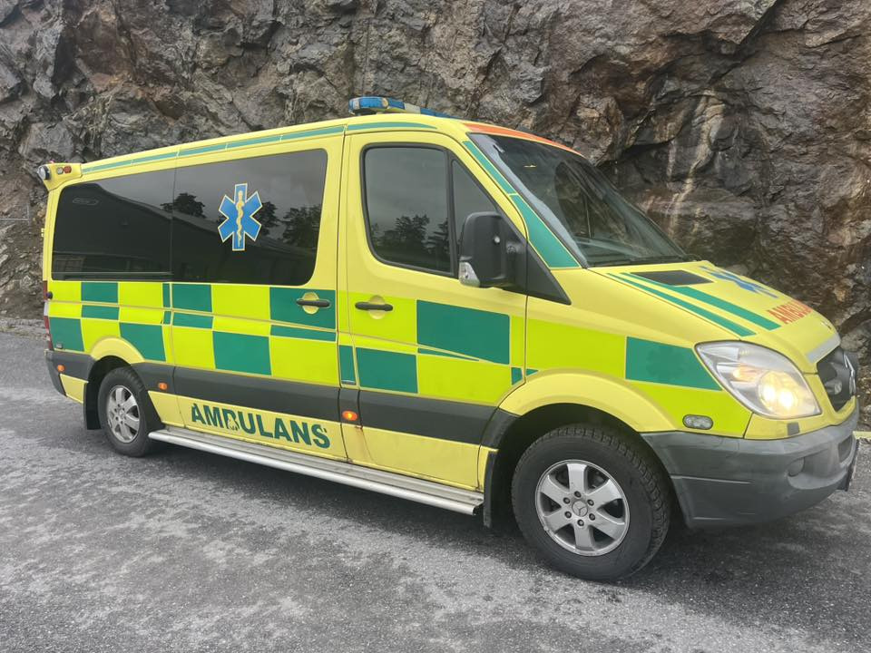 MERCEDES-BENZ Sprinter 316 NGT - Ambulancë: foto 4 MERCEDES-BENZ Sprinter 316 NGT - Ambulancë: foto 4