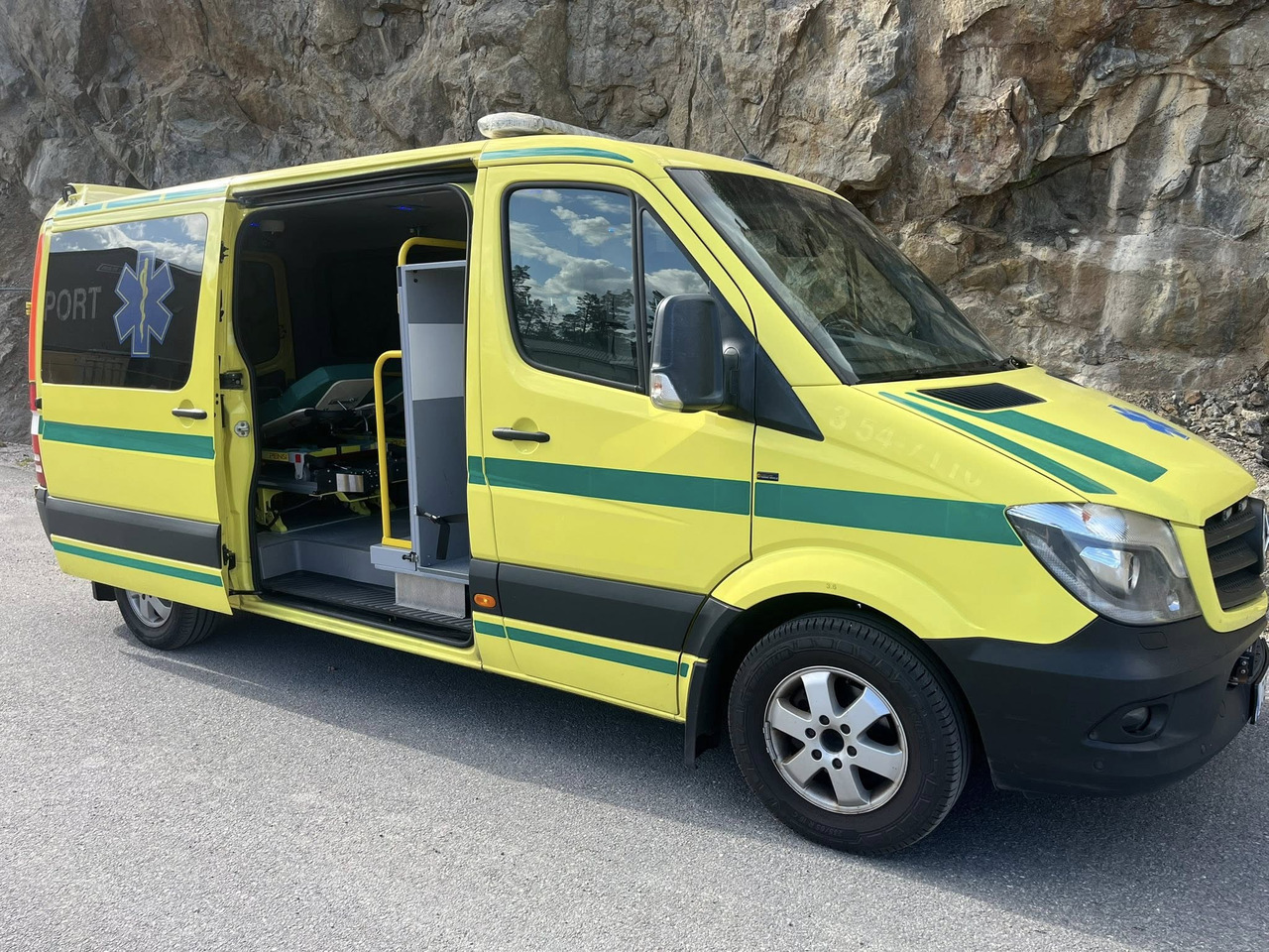 Mercedes-Benz Sprinter 316 - 2 stretcher AMBULANCE - RESERERAD !! - Ambulancë: foto 1 Mercedes-Benz Sprinter 316 - 2 stretcher AMBULANCE - RESERERAD !! - Ambulancë: foto 1