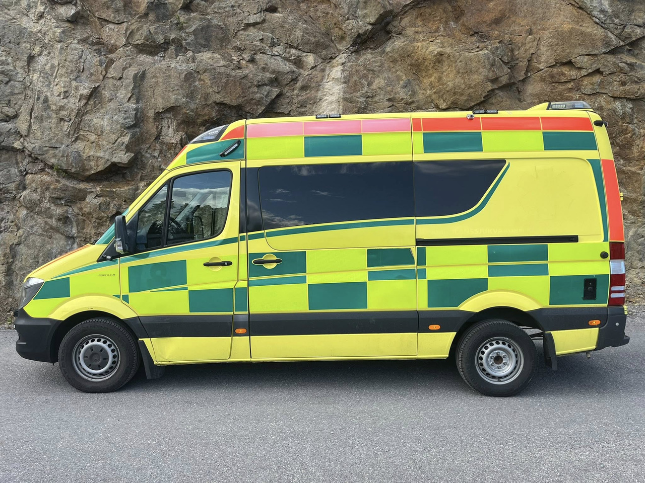 Mercedes-Benz Sprinter 319 - AMBULANCE / Krankenwagen / Ambulancia - Ambulancë: foto 5 Mercedes-Benz Sprinter 319 - AMBULANCE / Krankenwagen / Ambulancia - Ambulancë: foto 5
