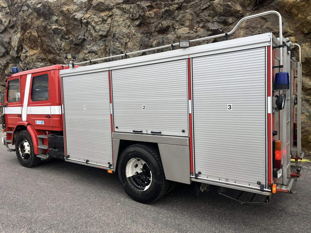 Scania P93ML - Fire engine /firetruck /släckbil / brandbil - Zjarrfikëse: foto 2 Scania P93ML - Fire engine /firetruck /släckbil / brandbil - Zjarrfikëse: foto 2