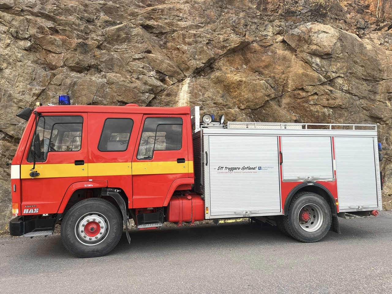 VOLVO FL 10 4x2 - Zjarrfikëse: foto 2 VOLVO FL 10 4x2 - Zjarrfikëse: foto 2