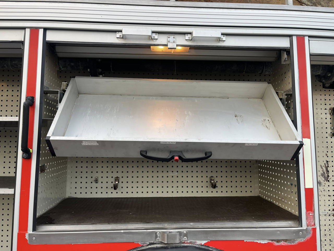 VOLVO FL10 4x2 - fire engine / fire truck / brandbil - Zjarrfikëse: foto 5 VOLVO FL10 4x2 - fire engine / fire truck / brandbil - Zjarrfikëse: foto 5