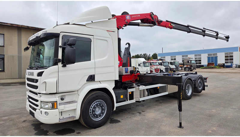 Scania P370 6X2*4 HMF 1730 - Kamion vetëngarkues, Kamion me vinç: foto 1 Scania P370 6X2*4 HMF 1730 - Kamion vetëngarkues, Kamion me vinç: foto 1