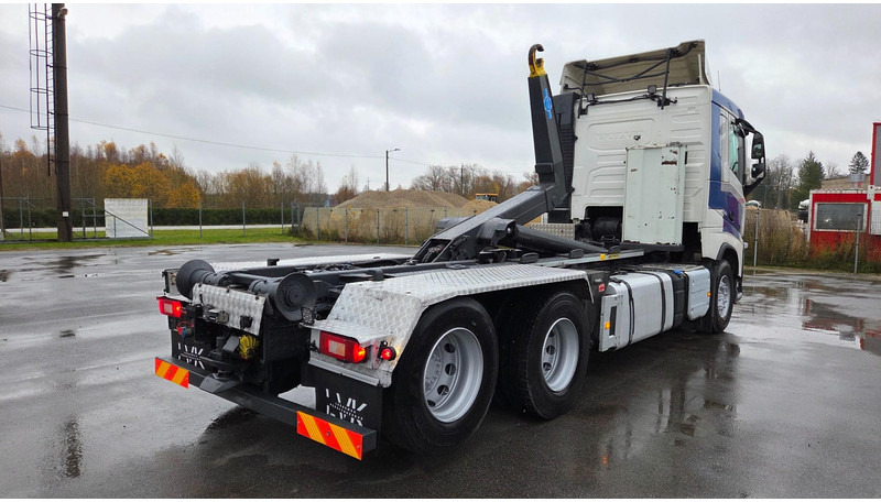 Volvo FH500 6X2 - Kamion vetëngarkues: foto 3 Volvo FH500 6X2 - Kamion vetëngarkues: foto 3