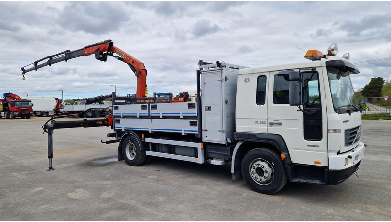 Volvo FL220 4X2 Palfinger PK7501 - Kamion me karroceri të hapur, Kamion me vinç: foto 2 Volvo FL220 4X2 Palfinger PK7501 - Kamion me karroceri të hapur, Kamion me vinç: foto 2