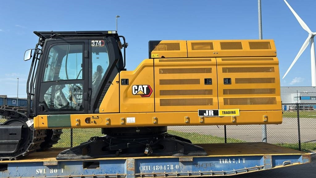 CAT 374 - Ekskavator me zinxhirë: foto 1 CAT 374 - Ekskavator me zinxhirë: foto 1