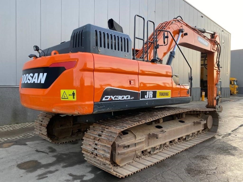 Doosan DX 300 LC-7 - Ekskavator me zinxhirë: foto 5 Doosan DX 300 LC-7 - Ekskavator me zinxhirë: foto 5