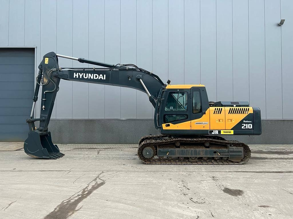 Hyundai R 210  - Ekskavator me zinxhirë: foto 1 Hyundai R 210  - Ekskavator me zinxhirë: foto 1