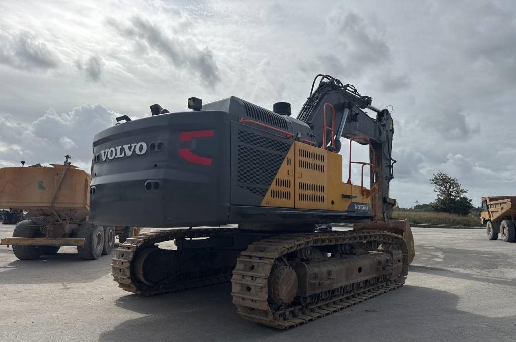 Volvo EC 750 EL (On Transport) - Ekskavator me zinxhirë: foto 4 Volvo EC 750 EL (On Transport) - Ekskavator me zinxhirë: foto 4