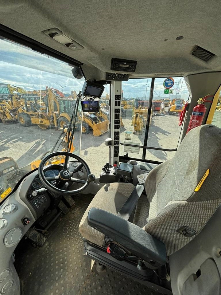 Volvo L 90 H (Under Preparation)  - Fadrom me goma: foto 5 Volvo L 90 H (Under Preparation)  - Fadrom me goma: foto 5
