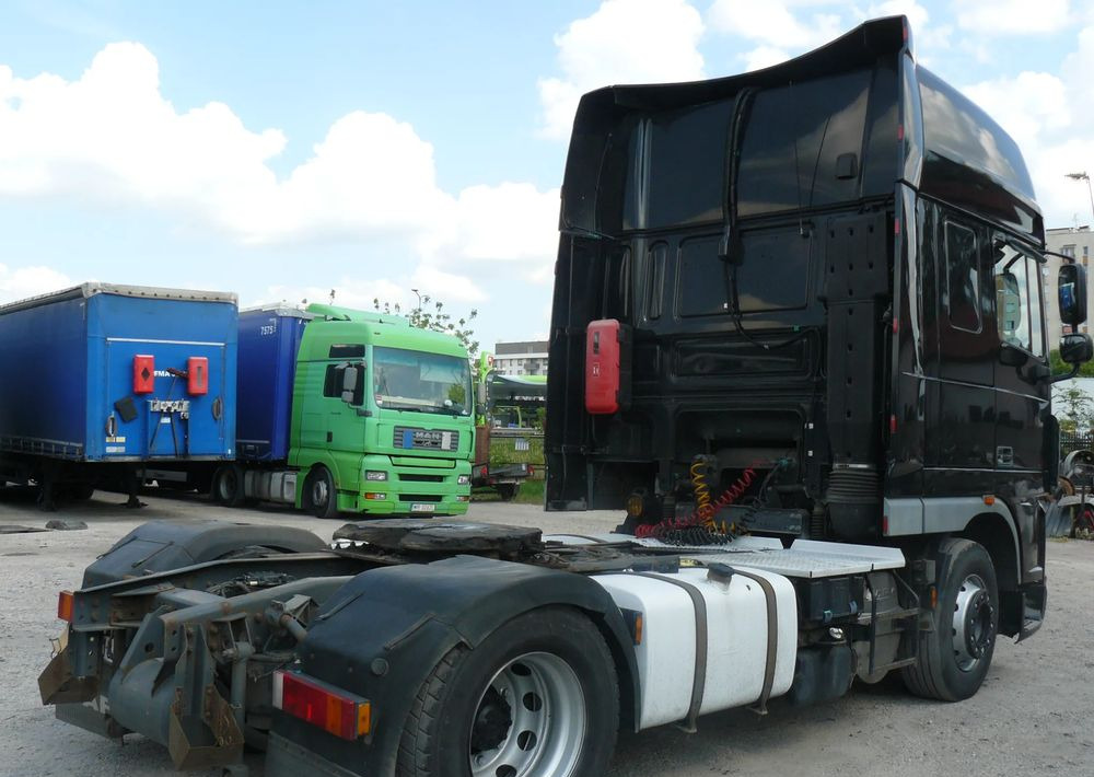 DAF XF105 460 - Gjysmë-kamion: foto 5 DAF XF105 460 - Gjysmë-kamion: foto 5