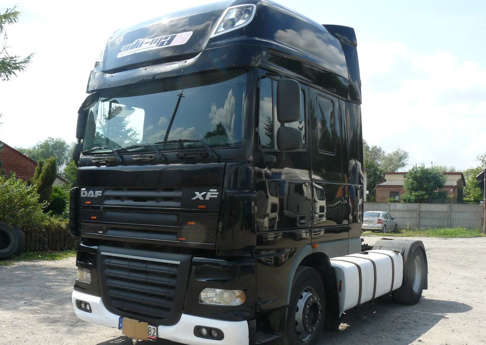 DAF XF105 460 - Gjysmë-kamion: foto 3 DAF XF105 460 - Gjysmë-kamion: foto 3