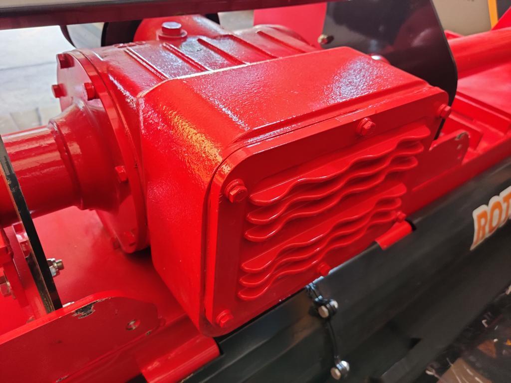 Novatar  - Freze bujqësore: foto 4 Novatar  - Freze bujqësore: foto 4