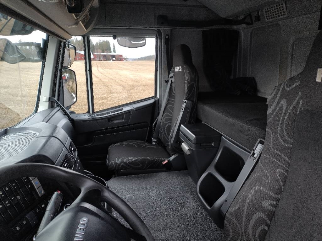 Lizingu i Iveco Stralis 450 väliteli EEV  Iveco Stralis 450 väliteli EEV: foto 6