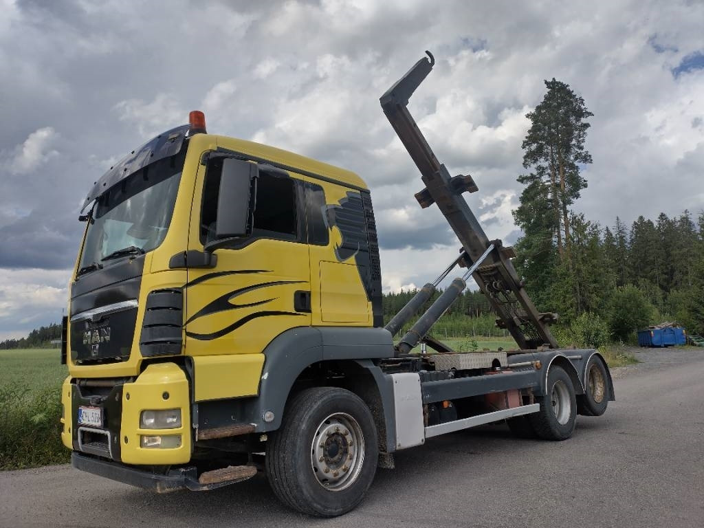 MAN TGX 26.480 6x2 Vak koukkulaite - Kamion vetëngarkues: foto 1 MAN TGX 26.480 6x2 Vak koukkulaite - Kamion vetëngarkues: foto 1