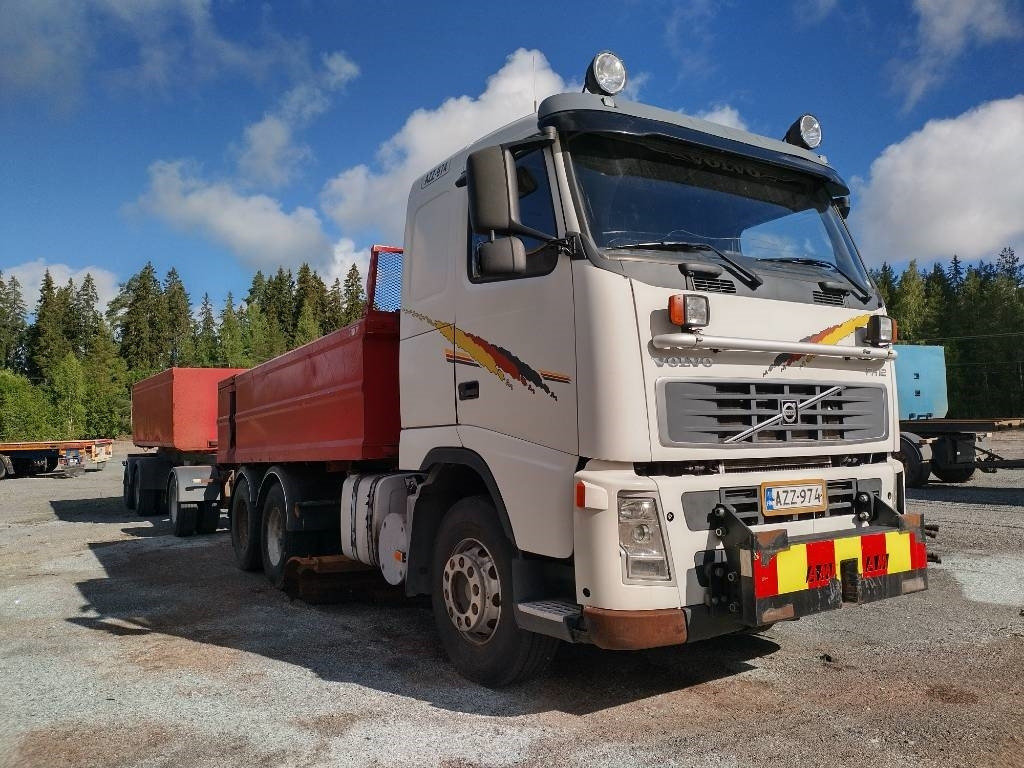 Volvo FH12 aurausvarustus,kasettilava+ Kome kasettikärry - Kamion vetëshkarkues: foto 2 Volvo FH12 aurausvarustus,kasettilava+ Kome kasettikärry - Kamion vetëshkarkues: foto 2