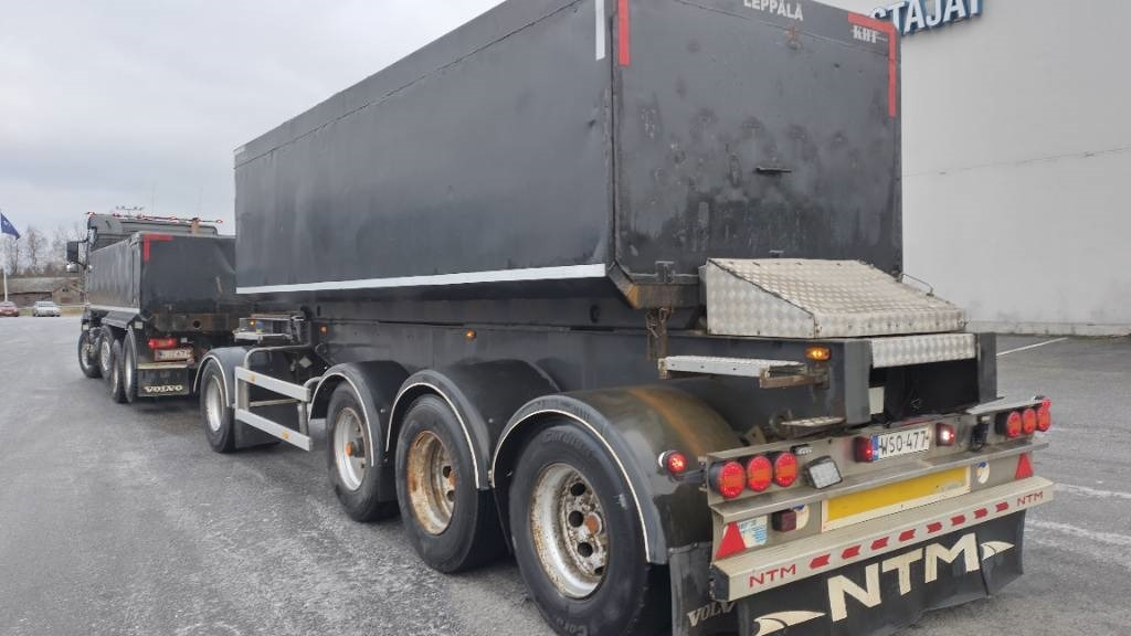 Volvo FH16 8x2 kasetti +4 aks kärry, KHT automaatti - Kamion vetëshkarkues: foto 3 Volvo FH16 8x2 kasetti +4 aks kärry, KHT automaatti - Kamion vetëshkarkues: foto 3