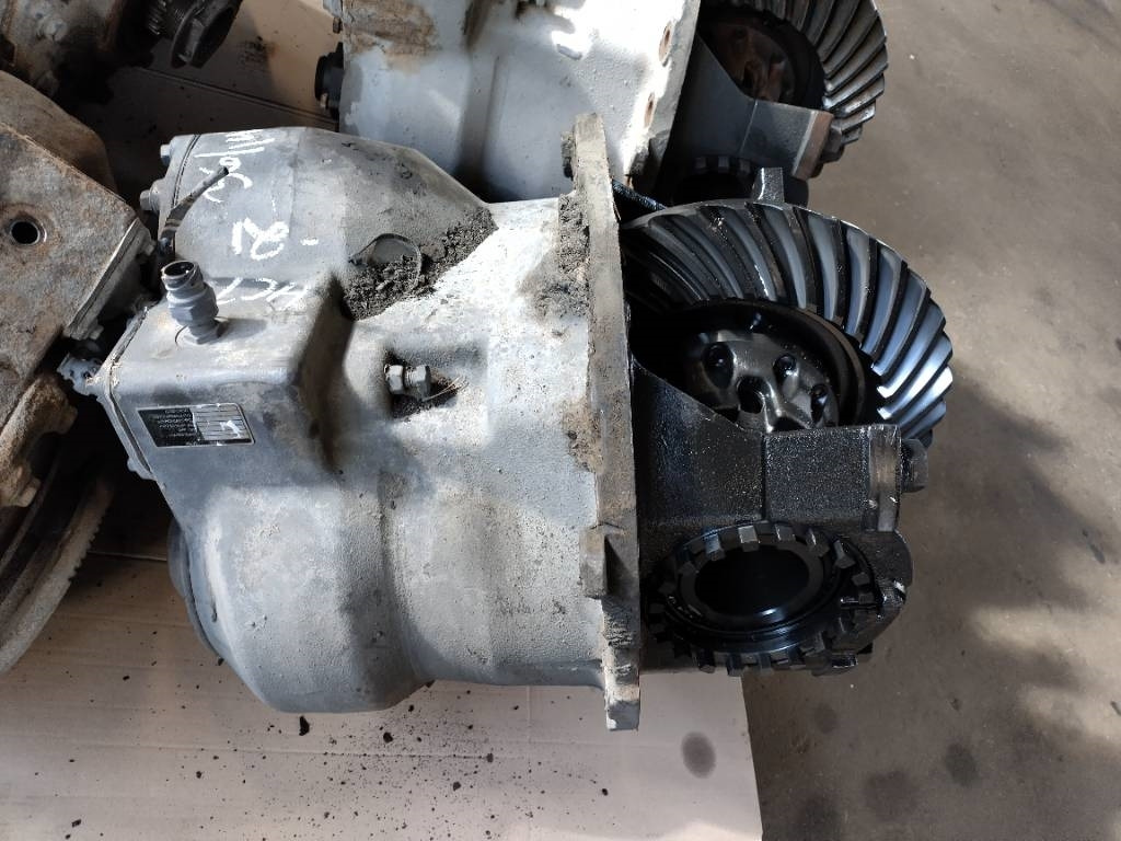 Volvo RTS2370A - Bosht dhe pjesë këmbimi për Kamioni: foto 1 Volvo RTS2370A - Bosht dhe pjesë këmbimi për Kamioni: foto 1