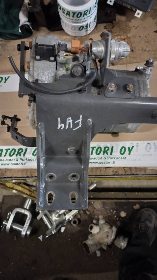 Volvo taukoilmastointi kompura - Sistemi elektrik për Kamioni: foto 2 Volvo taukoilmastointi kompura - Sistemi elektrik për Kamioni: foto 2