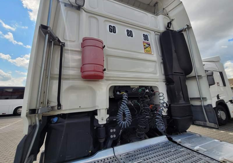 DAF XF510 SPACE CAB / SPROWADZONY / MANUAL / RETARDER - Gjysmë-kamion: foto 4 DAF XF510 SPACE CAB / SPROWADZONY / MANUAL / RETARDER - Gjysmë-kamion: foto 4