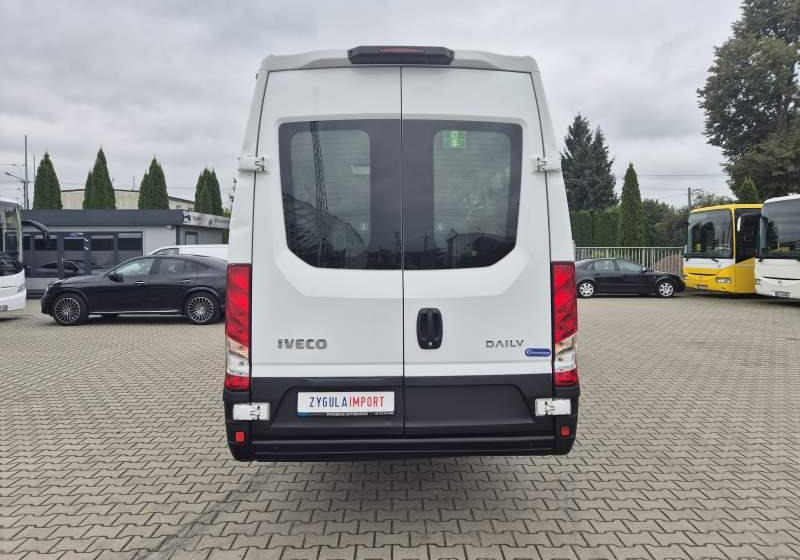 Iveco A60C15 DAILY / SPROWADZONE / EURO 6 / 39 000 KM - Minibus, Furgon pasagjerësh: foto 5 Iveco A60C15 DAILY / SPROWADZONE / EURO 6 / 39 000 KM - Minibus, Furgon pasagjerësh: foto 5