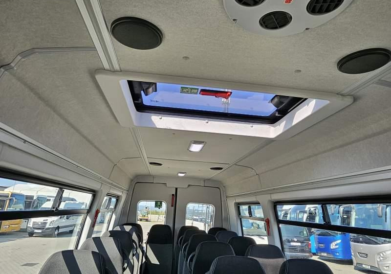 Iveco A60C15 / SPROWADZONE / EURO 6 / 25 000 KM - Minibus, Furgon pasagjerësh: foto 3 Iveco A60C15 / SPROWADZONE / EURO 6 / 25 000 KM - Minibus, Furgon pasagjerësh: foto 3