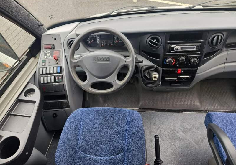 Iveco WING / SPROWADZONY/ 34 MIEJSCA/ MANUAL - Minibus, Furgon pasagjerësh: foto 4 Iveco WING / SPROWADZONY/ 34 MIEJSCA/ MANUAL - Minibus, Furgon pasagjerësh: foto 4