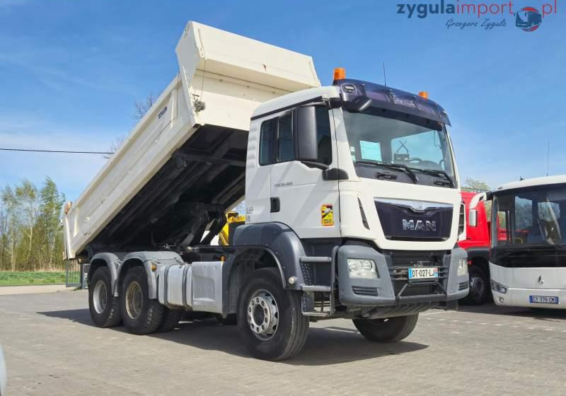 MAN TGS 26.360 / 2 STRONNA WYWROTKA/ EURO 6 - Kamion vetëshkarkues: foto 1 MAN TGS 26.360 / 2 STRONNA WYWROTKA/ EURO 6 - Kamion vetëshkarkues: foto 1