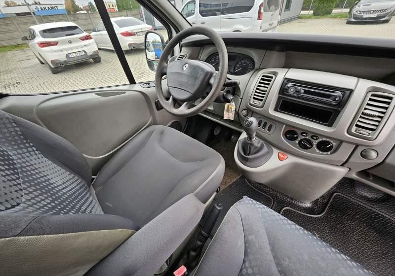 Renault TRAFIC 2.0 DCI 90 COMBI L2H1 / SPROWADZONY - Minibus, Furgon pasagjerësh: foto 4 Renault TRAFIC 2.0 DCI 90 COMBI L2H1 / SPROWADZONY - Minibus, Furgon pasagjerësh: foto 4