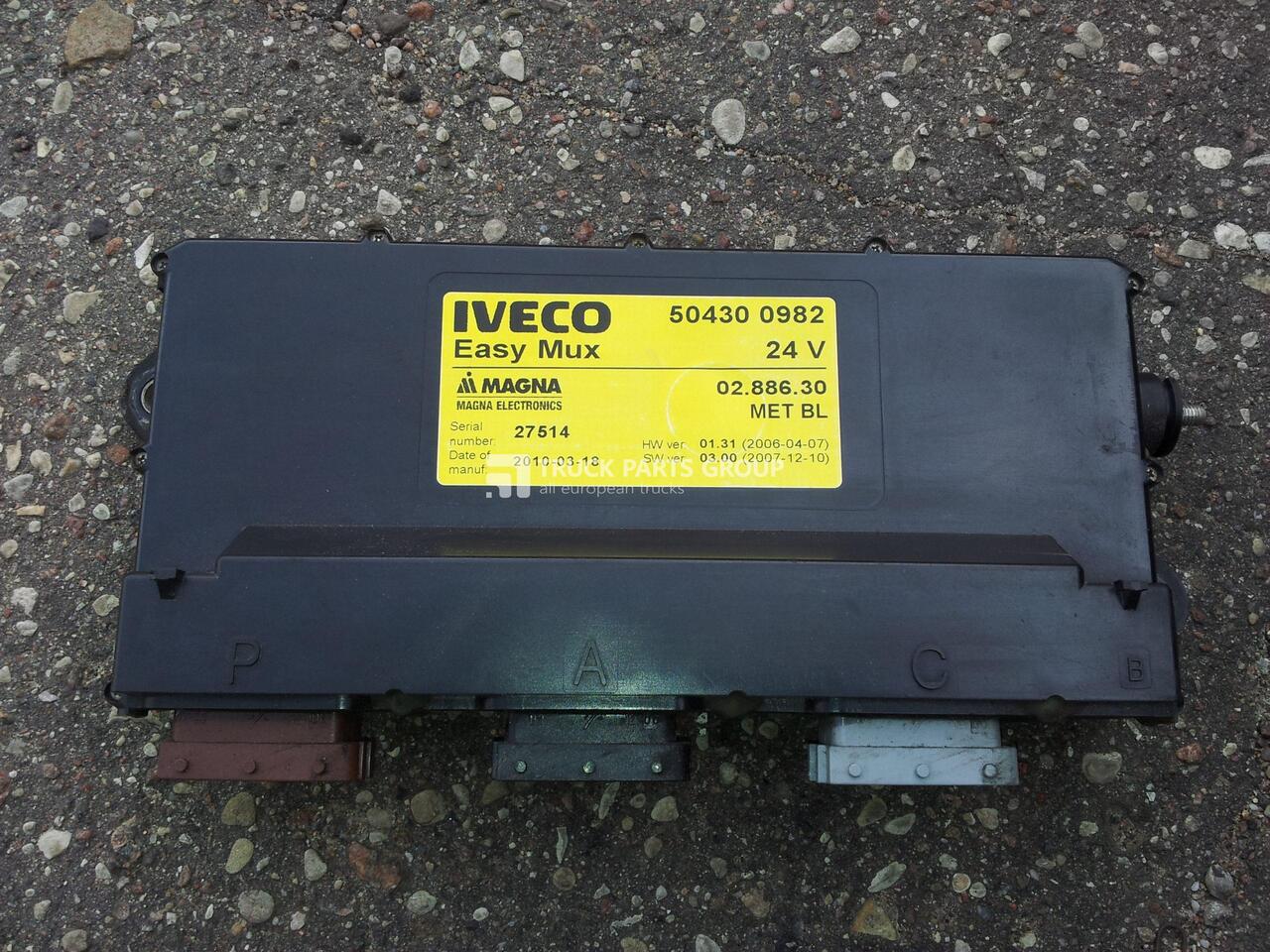IVECO EUROCARGO, TECTOR, CURSOR, EASY MUX modul, body computer, ECU EDC, 5801362431, 5801362428, MET BL, 504300982, 0288630, 0288631, 0288732, 0288741, 504097628, 504097627, 0288610, 5801583468, 02886 - ECU për Kamioni: foto 1 IVECO EUROCARGO, TECTOR, CURSOR, EASY MUX modul, body computer, ECU EDC, 5801362431, 5801362428, MET BL, 504300982, 0288630, 0288631, 0288732, 0288741, 504097628, 504097627, 0288610, 5801583468, 02886 - ECU për Kamioni: foto 1