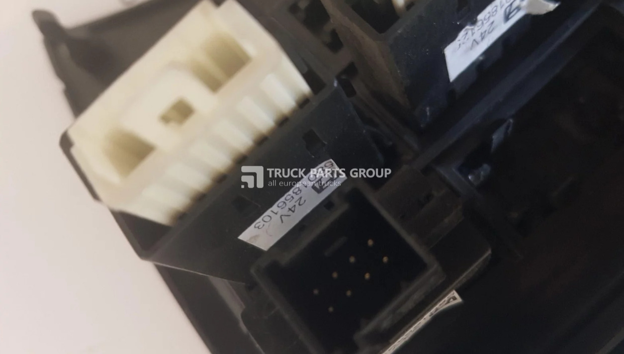 IVECO IVECO STRALIS EURO6 gearshift control, gearbox control switch buttons 5801856139, 5801654939, 5801856103, 5801721121, 5801281040, 5801328718, 4460650730, 504362202, 5801718341, 504388754, 0281020146, - Kutia e marsheve dhe pjesë këmbimi për Kamioni: foto 5 IVECO IVECO STRALIS EURO6 gearshift control, gearbox control switch buttons 5801856139, 5801654939, 5801856103, 5801721121, 5801281040, 5801328718, 4460650730, 504362202, 5801718341, 504388754, 0281020146, - Kutia e marsheve dhe pjesë këmbimi për Kamioni: foto 5