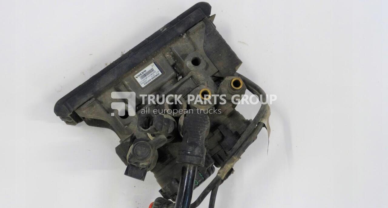 VOLVO FH4 EURO6, EURO 6 emission rear axle brake modulator valve, air system pneumatic modulator, 2114975, 22225552, K029247, DC46 2D262, JC46 2D262, K093191N07, K093192N07, K102266N06, K102879N00, K1 - Valvul frenave për Kamioni: foto 1 VOLVO FH4 EURO6, EURO 6 emission rear axle brake modulator valve, air system pneumatic modulator, 2114975, 22225552, K029247, DC46 2D262, JC46 2D262, K093191N07, K093192N07, K102266N06, K102879N00, K1 - Valvul frenave për Kamioni: foto 1