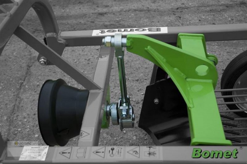 BOMET Z655/1 Kartoffelroder Roder Kartoffel Schwingsiebroder NEU - Makinë për nxjerrjen e patateve: foto 5 BOMET Z655/1 Kartoffelroder Roder Kartoffel Schwingsiebroder NEU - Makinë për nxjerrjen e patateve: foto 5