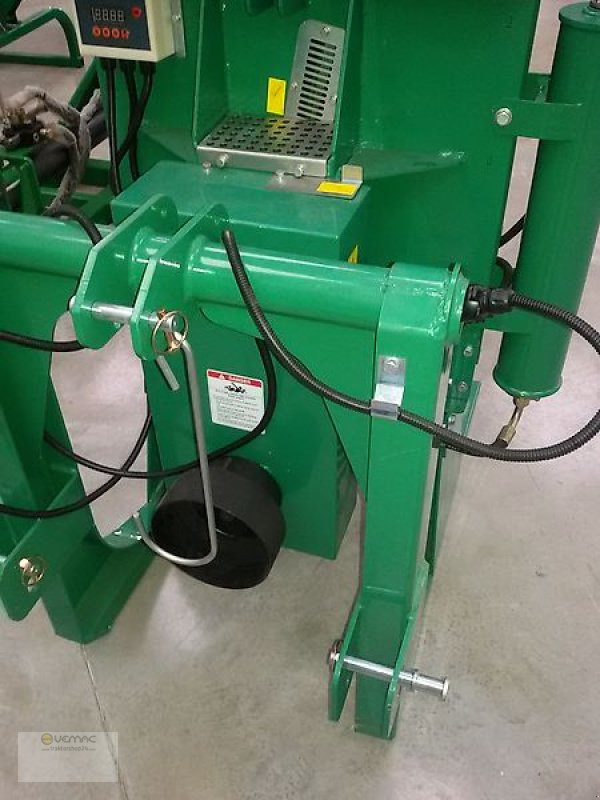 Geo Eco30 Holzhäcksler Holzschredder Häcksler Öltank NEU Traktor - Copëtuese druri: foto 3 Geo Eco30 Holzhäcksler Holzschredder Häcksler Öltank NEU Traktor - Copëtuese druri: foto 3