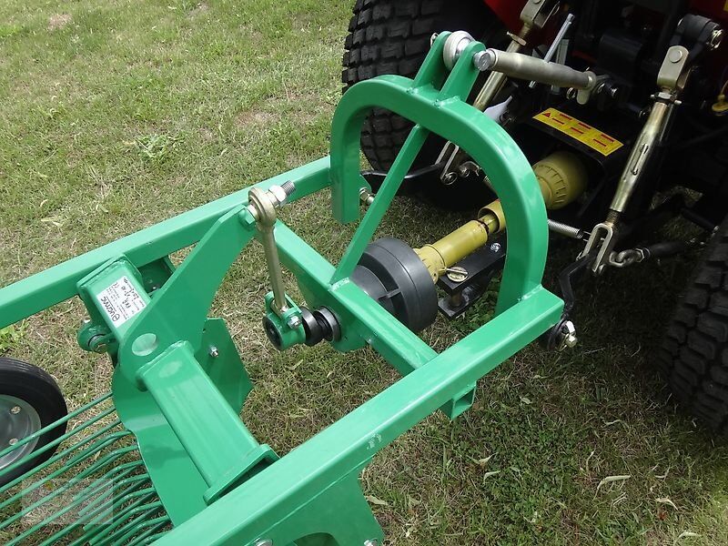 Vemac Kartoffelroder Kartoffel Roder Gemüseroder NEU - Makinë për nxjerrjen e patateve: foto 3 Vemac Kartoffelroder Kartoffel Roder Gemüseroder NEU - Makinë për nxjerrjen e patateve: foto 3