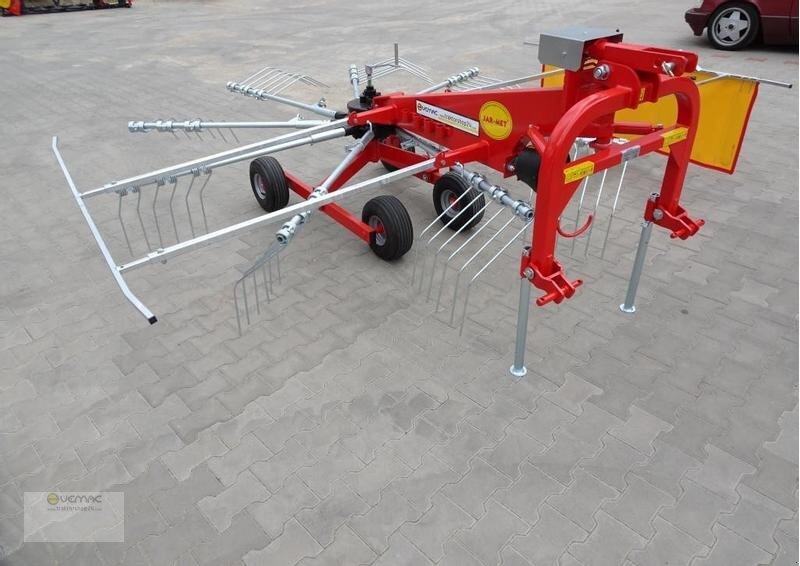 Vemac Kreiselschwader Schwader Heuschwader 3,5m NEU - Barkthyese/ Shkundës bari: foto 1 Vemac Kreiselschwader Schwader Heuschwader 3,5m NEU - Barkthyese/ Shkundës bari: foto 1