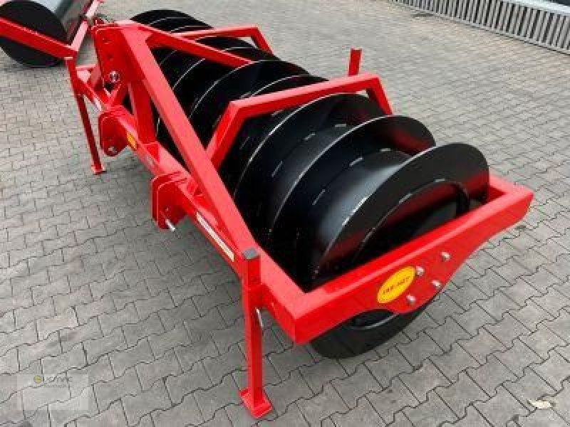 Vemac Silowalze 300 Silagewalze Verdichtungswalze Walze Silo NEU - Rul bujqësor: foto 4 Vemac Silowalze 300 Silagewalze Verdichtungswalze Walze Silo NEU - Rul bujqësor: foto 4