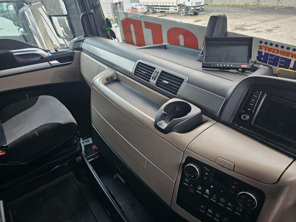 Man tgx Man tgx - Gjysmë-kamion: foto 4 Man tgx Man tgx - Gjysmë-kamion: foto 4