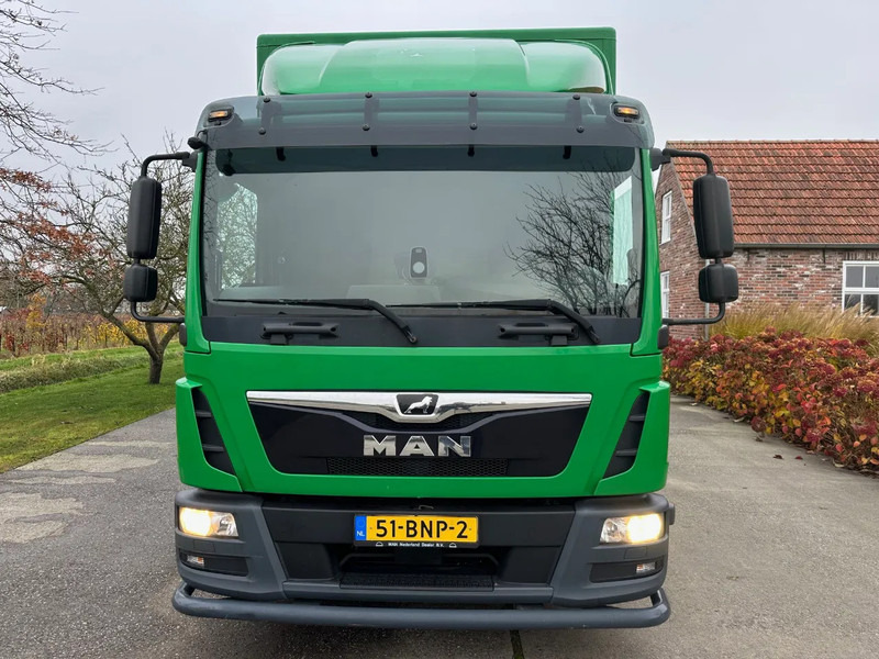 MAN TGL 10.180 / NL TRUCK / EURO6 / BOX+LIFT+SIDE DOOR / LOW KM / TOP!! - Kamion vagonetë: foto 2 MAN TGL 10.180 / NL TRUCK / EURO6 / BOX+LIFT+SIDE DOOR / LOW KM / TOP!! - Kamion vagonetë: foto 2