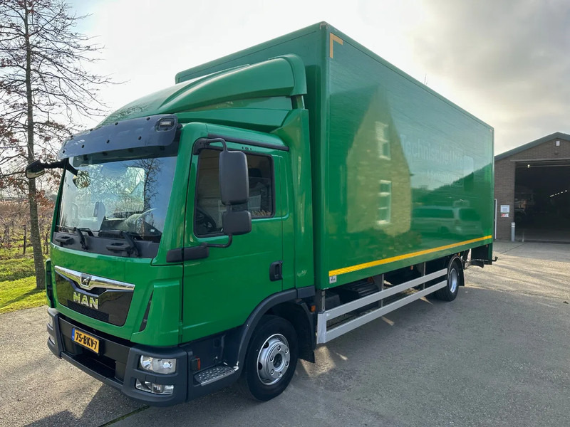 MAN TGL 12.220 / NL TRUCK / 12T / BOX+LIFT 2000kg+SIDE DOOR / AIRCO - Kamion vagonetë: foto 1 MAN TGL 12.220 / NL TRUCK / 12T / BOX+LIFT 2000kg+SIDE DOOR / AIRCO - Kamion vagonetë: foto 1